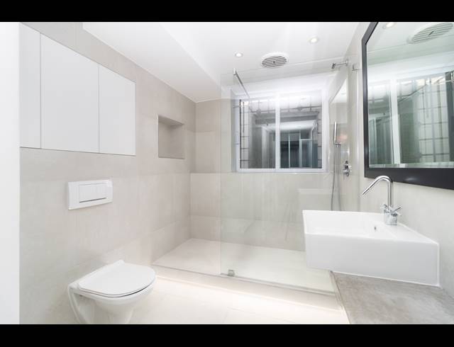 1 BEDROOM HOUSE TO LET IN GREEN POINT